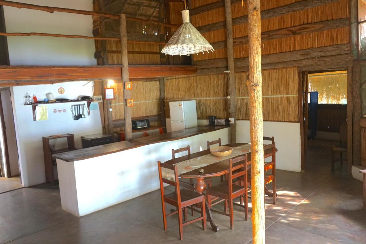 שידנגלי Nhambavale Lodge מראה חיצוני תמונה